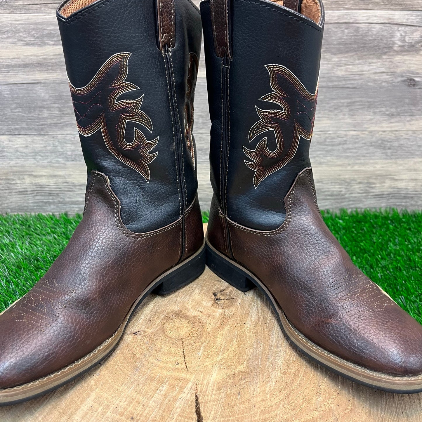 Austin Trading Co. Youth - Size 2 - Brown Faux Leather Square Toe Cowboy Boots