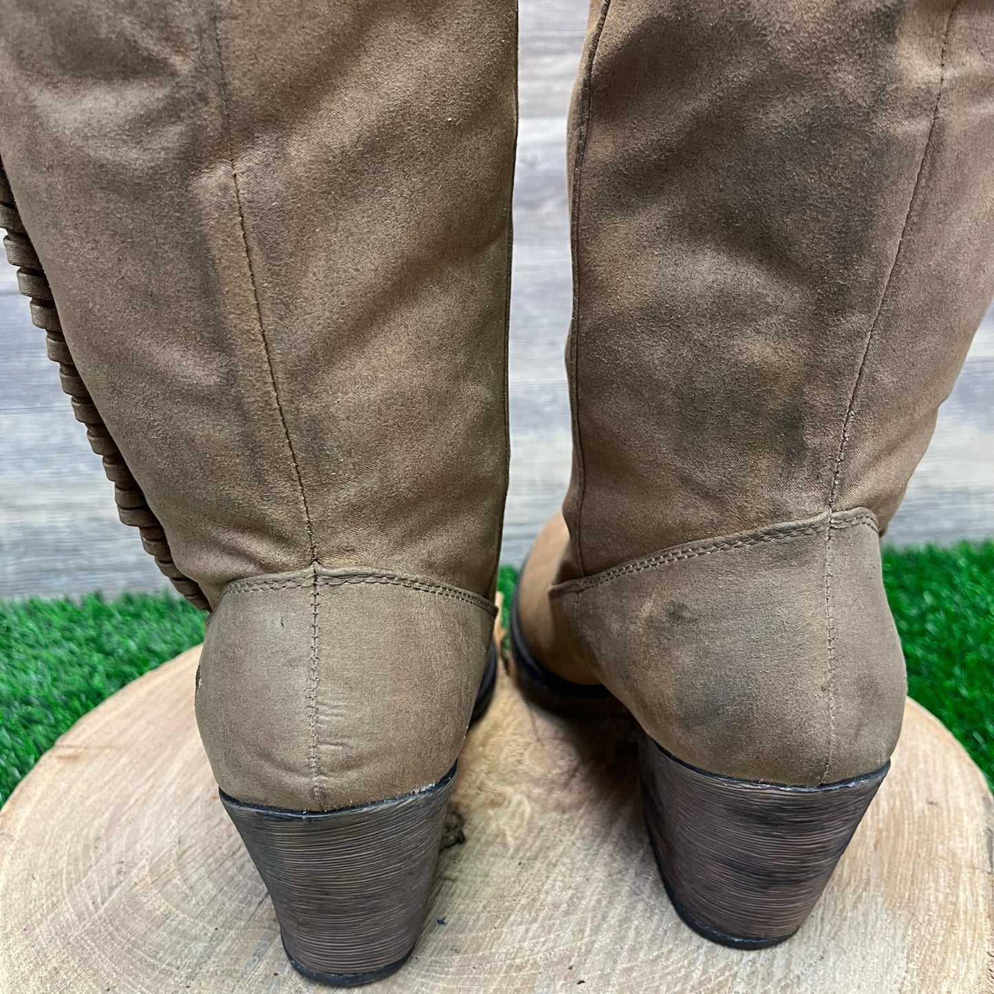 Rocket Dog Women - Size 10 - Tan Faux Suede Tall Shaft Boots Style 193