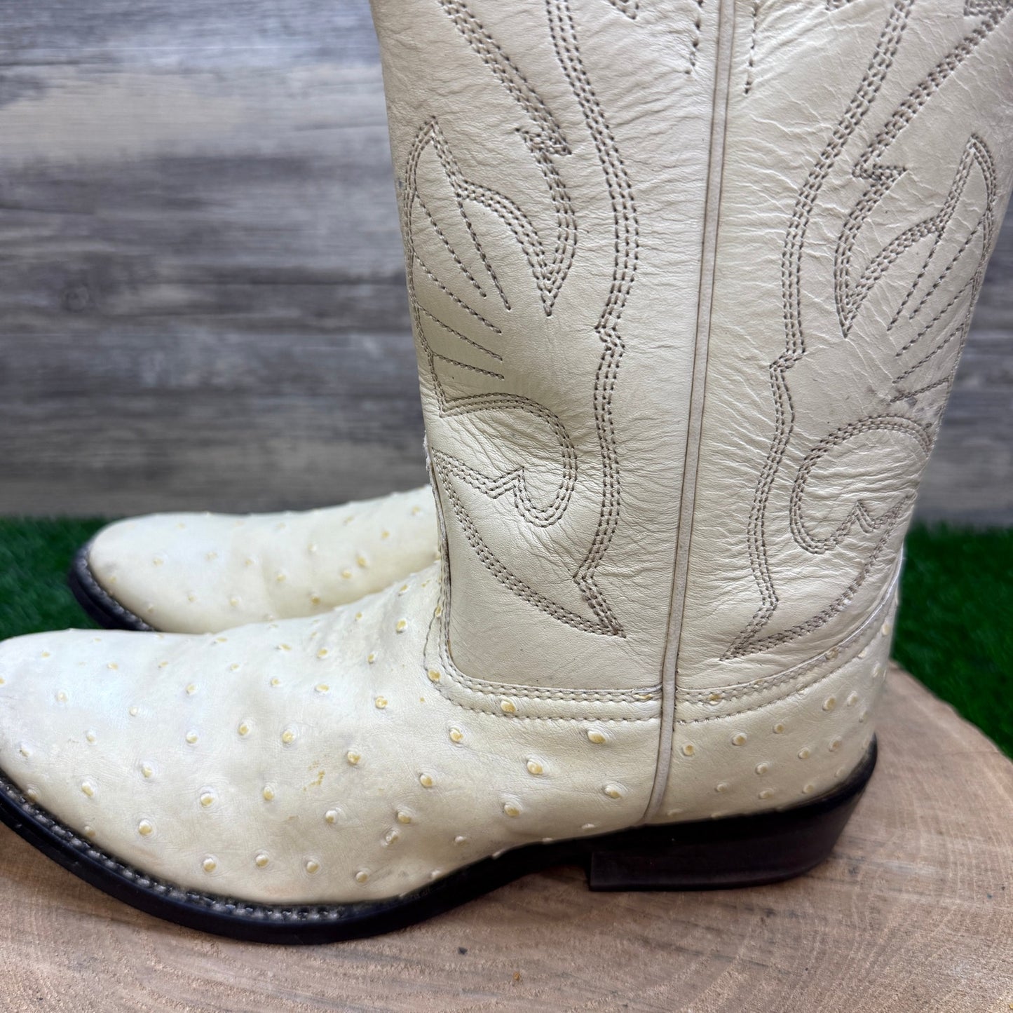 Acme Women - Size 5.5 - Vintage Cream Faux Ostrich Cowboy Boots 12128