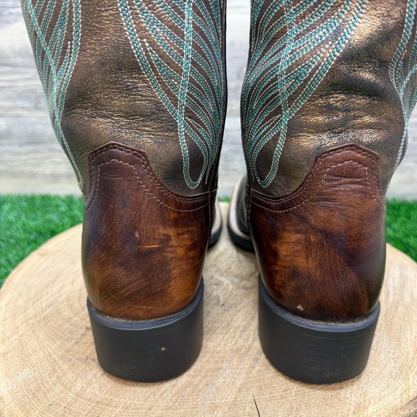 Ariat Women - Size 8.5B - Dark Brown Round Up Square Toe Cowboy Boots 10016317