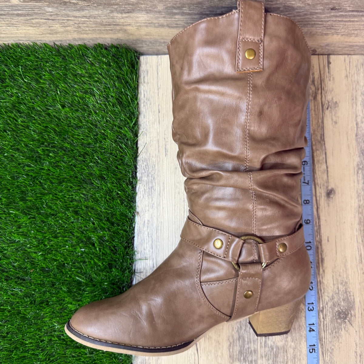 Refresh Women - Size 10 - Beige Slouch Buckle Faux Leather Boots Style Wild