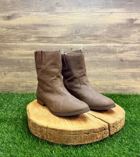 Faded Glory Women - Size 8 - Brown Faux Leather Ankle Boots 607728