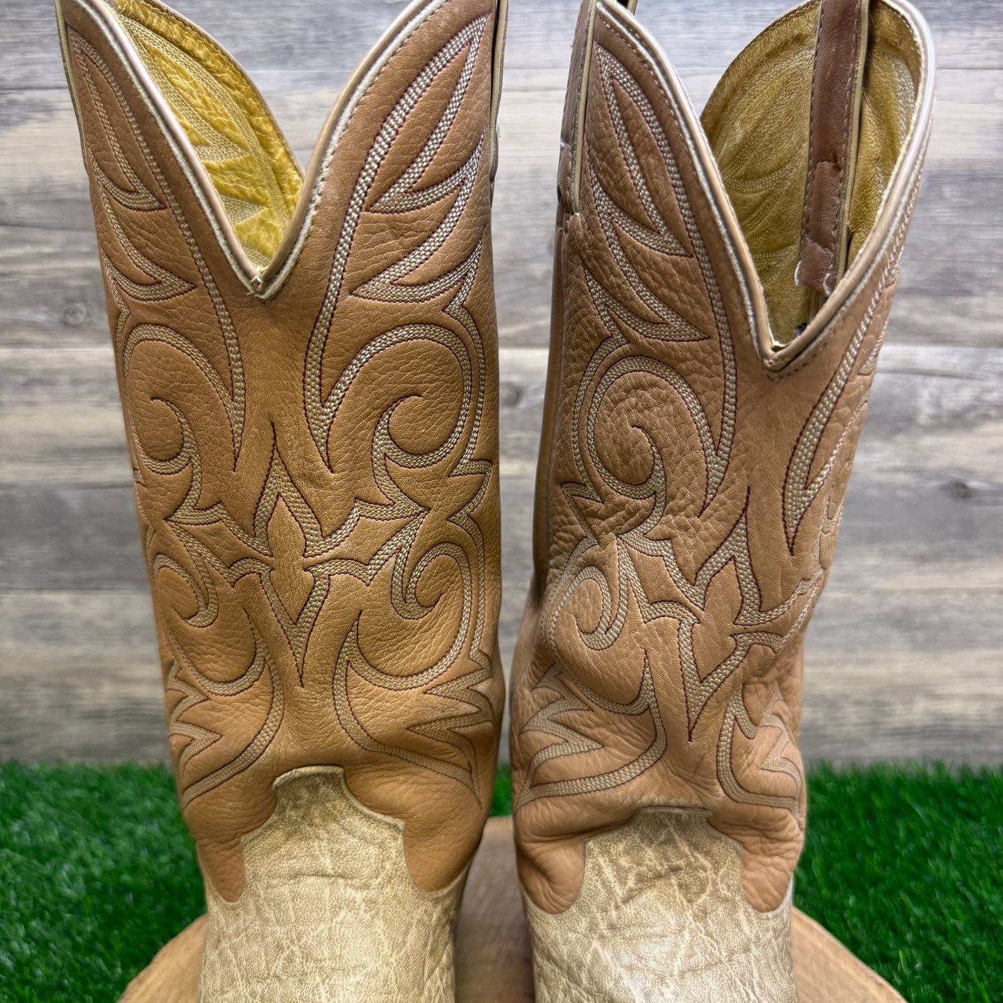 Acme Royal Men - Size 10D - Vintage Beige/Tan Exotic Cowboy Boots Style 6302