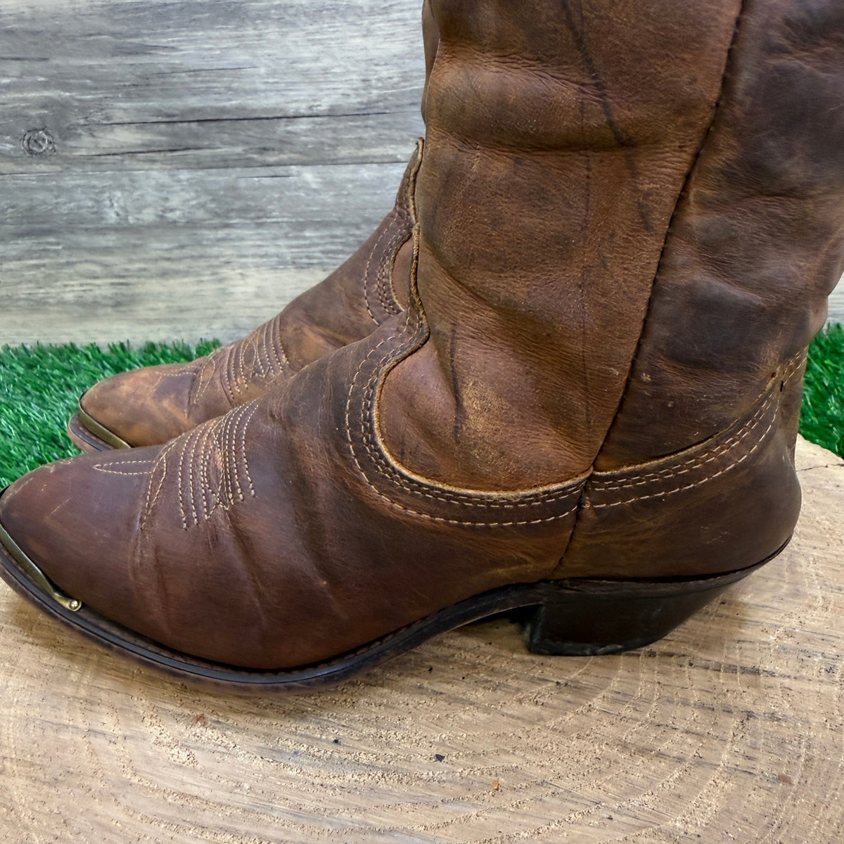 Durango Women - Size 5.5 - Brown Slouch Toe Plate Cowboy Boots Style 57856