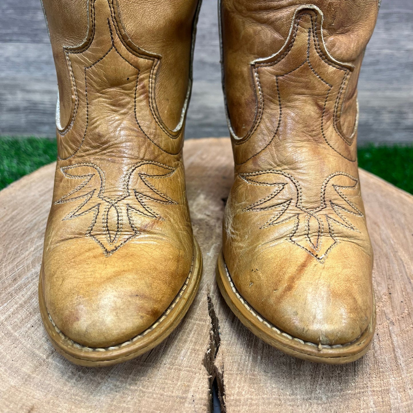 Dingo Women - Size 5 - Vintage Marbled Tan Cowboy Boots Style 334