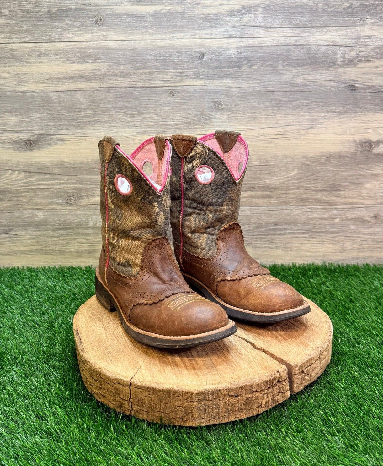 Ariat Women - Size 8.5B - Brown / Camo Western Cowboy Boots 10006854