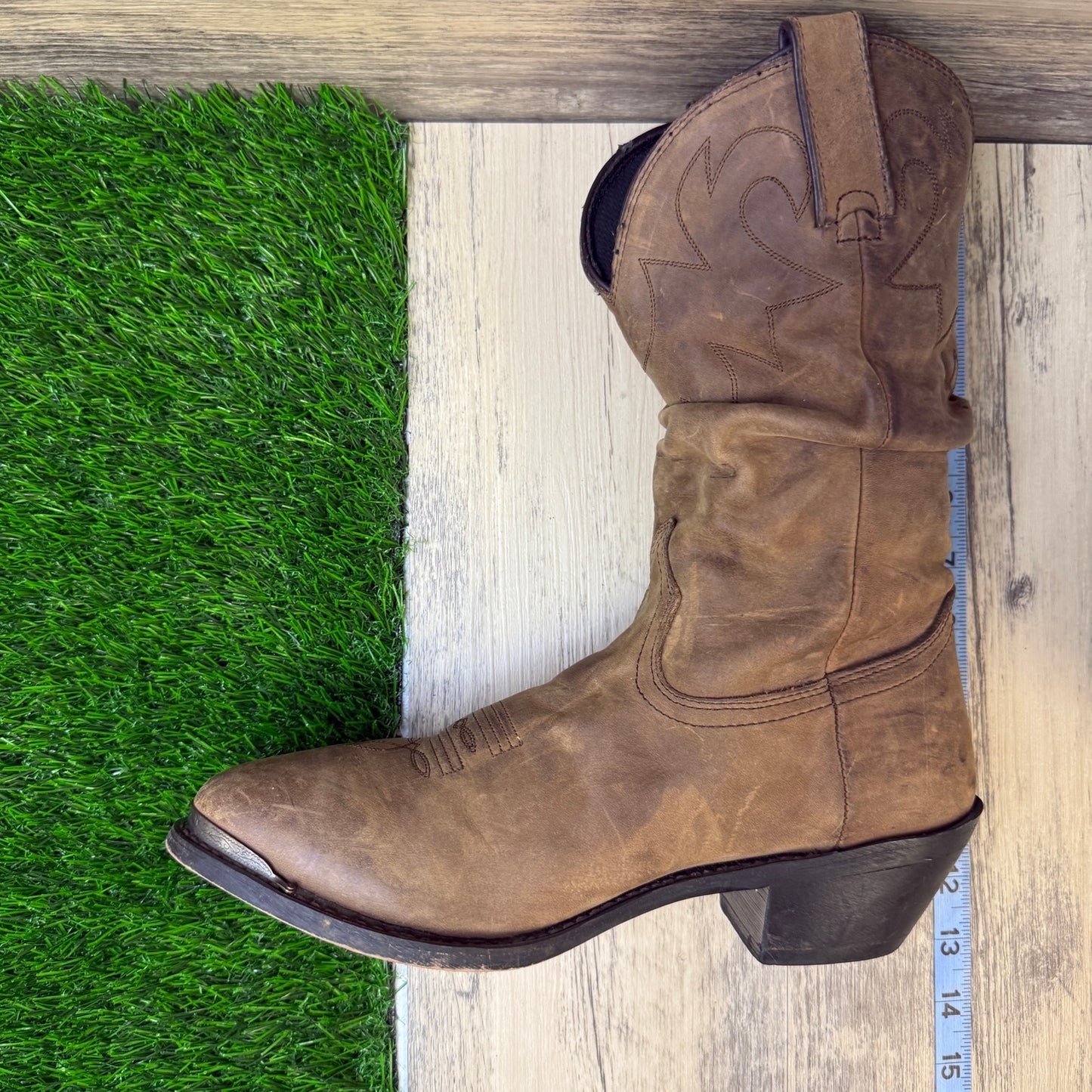 Durango Women - Size 9.5M - Brown Slouch Toe Plate Cowboy Boots Style RD542