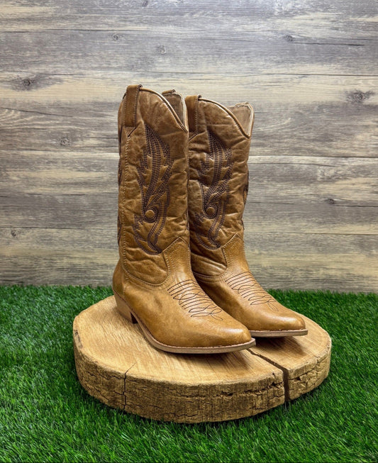 Coconuts Women - Size 7.5M - Tan Faux Leather Cowboy Boots Style Gaucho
