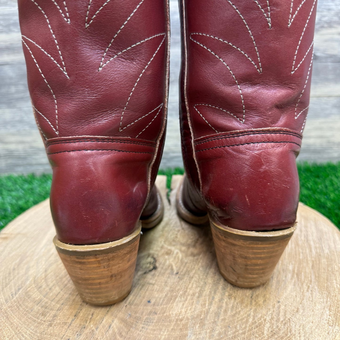 Unknown Women - Size 6R - Vintage Maroon Tall Shaft Cowboy Boots Style 1408