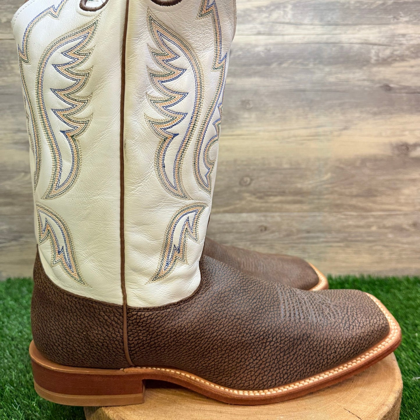 Justin Men - Size 13EE - Brown / White Bent Rail Square Toe Cowboy Boots BR305