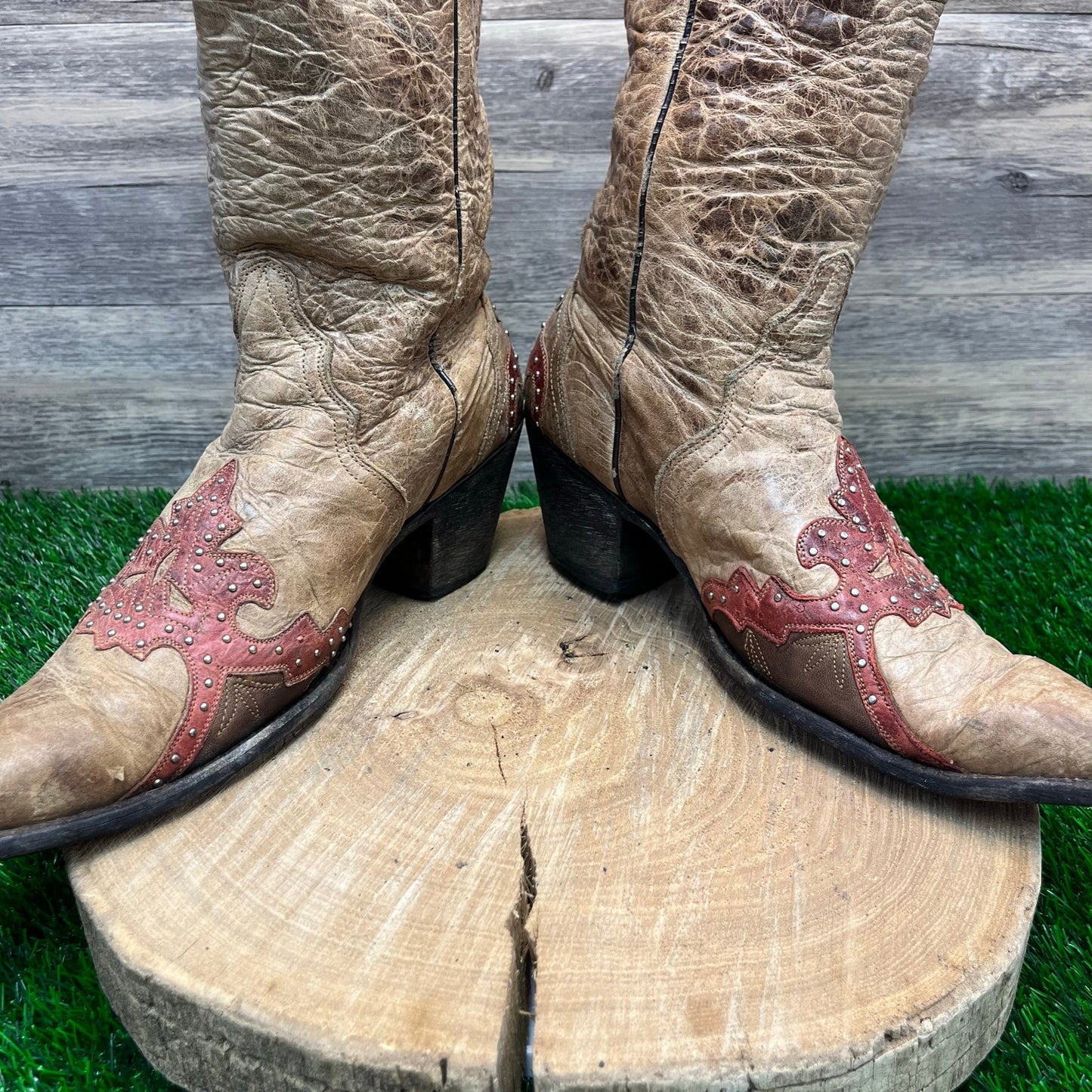 Sterling River Women - Size 10B - Tan/Red Studded Snip Toe Cowboy Boots SR250