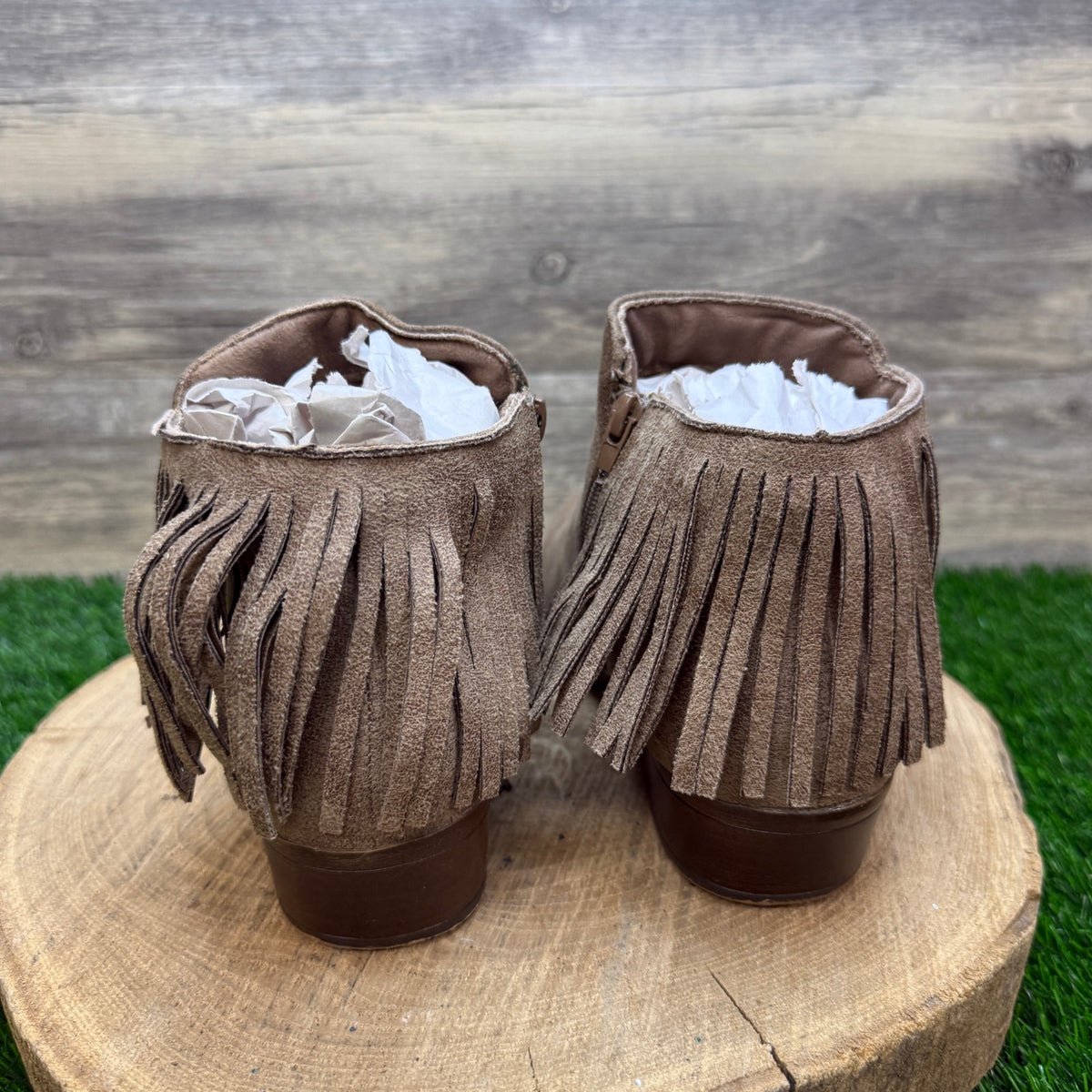 Sugar Women - Size 9.5M - Beige Faux Suede Fringe Ankle Zipper Boots