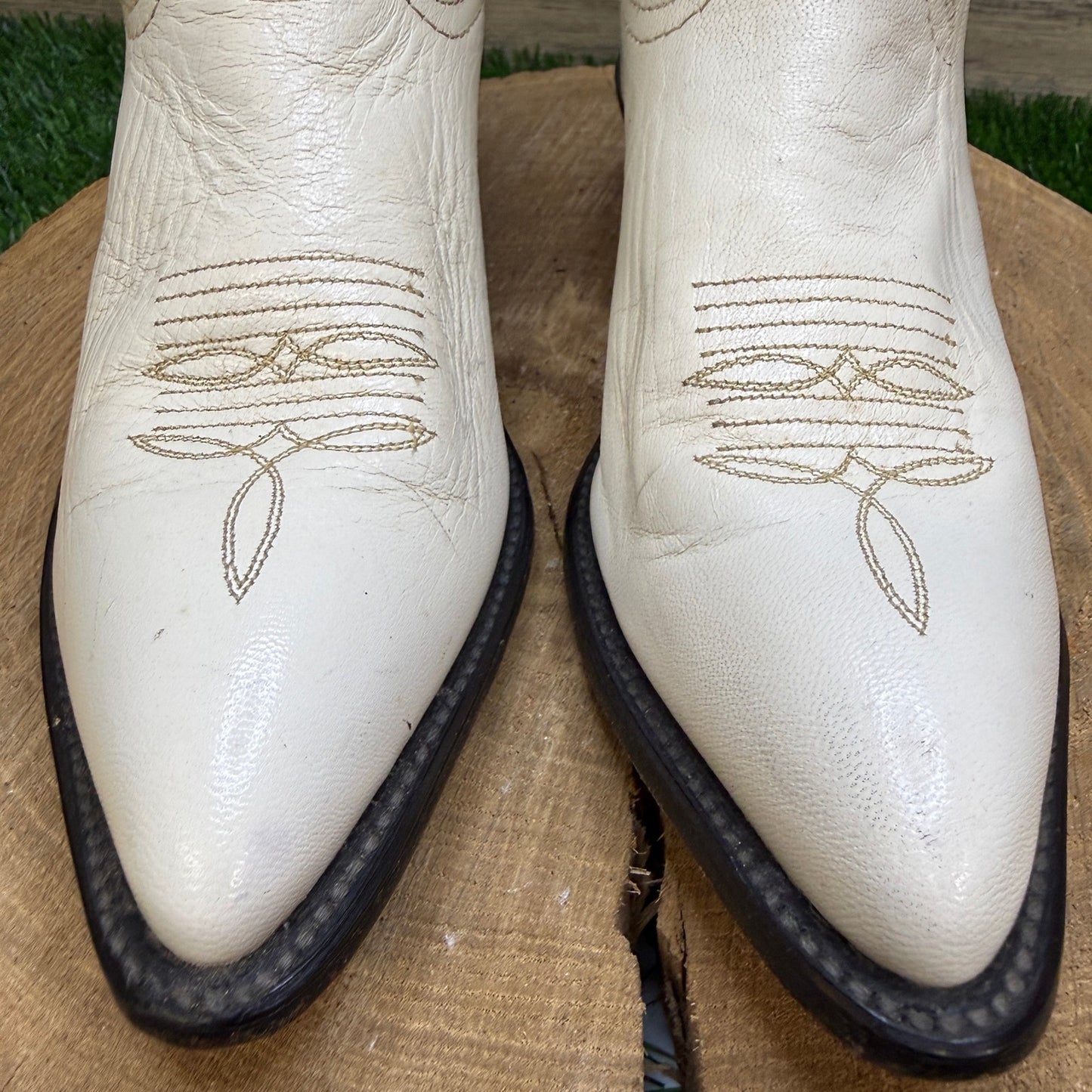 Code West Women - Size 6.5M - Vintage White Western Cowboy Boots Style 27526