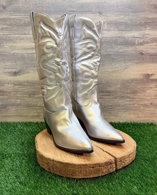 Journee Women - Size 12 - Silver Faux Leather Tall Boots 008243
