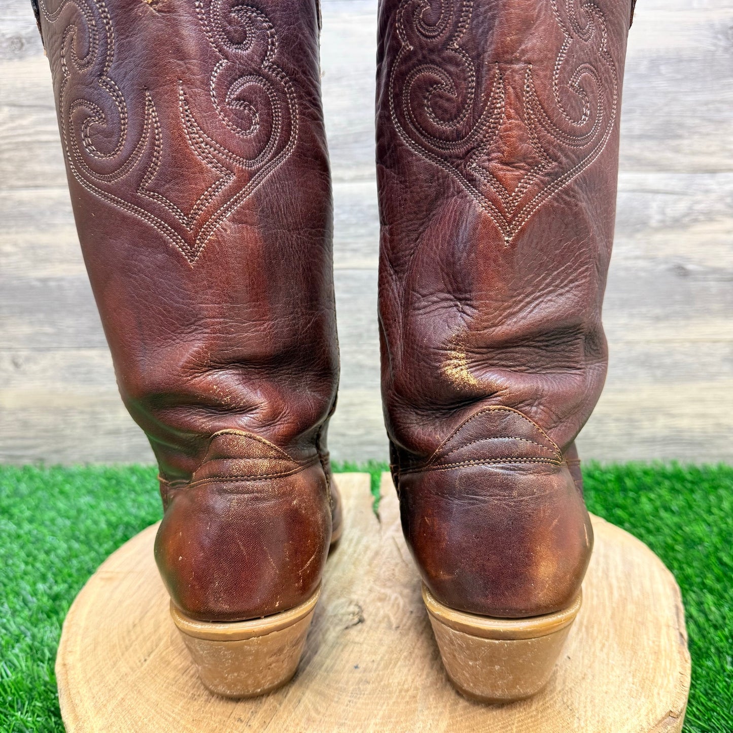 Acme Men - Size 8.5D - Vintage Brown Dingo Cowboy Boots 72943