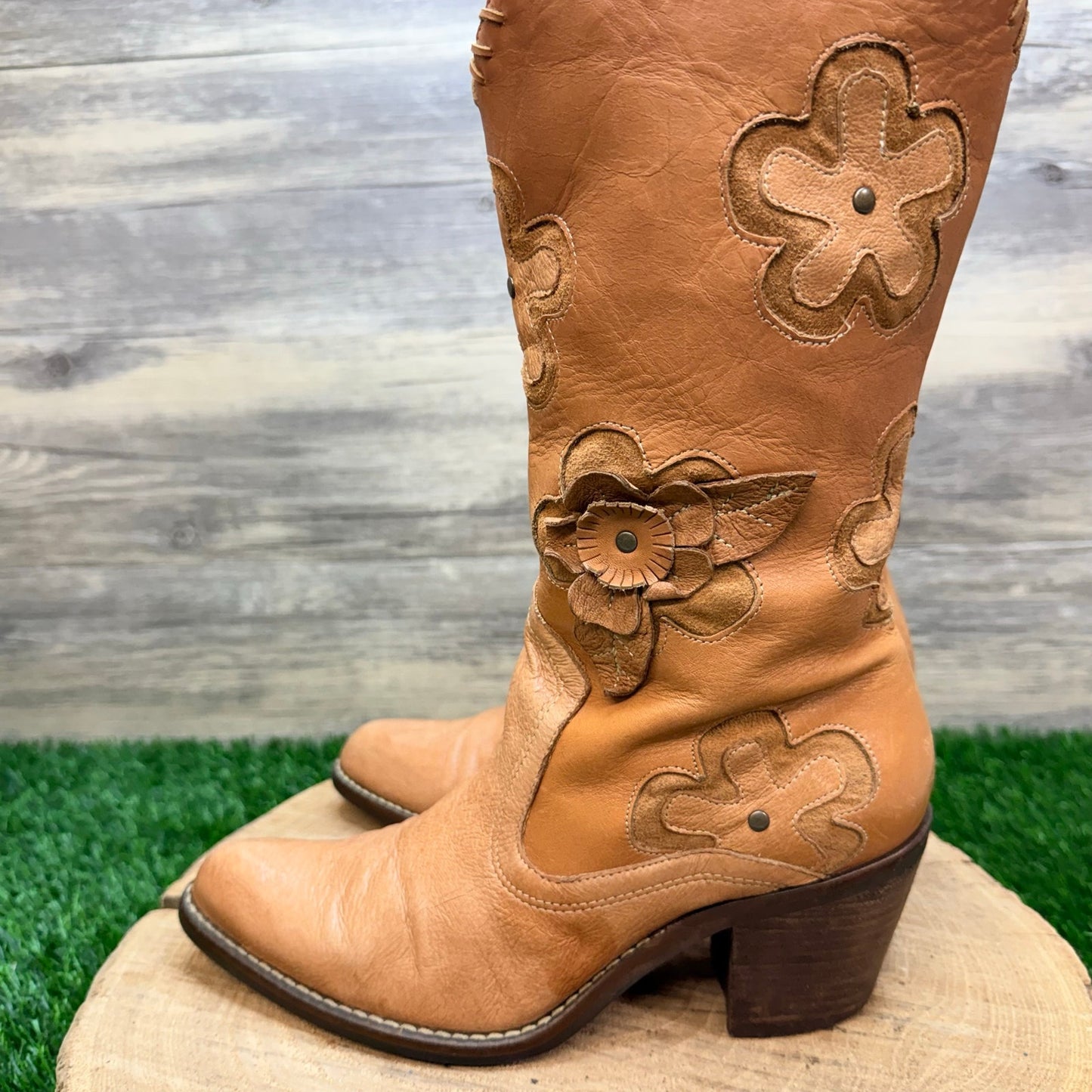 Mia Women - Size 7M - Beige Boho Floral Western Cowboy Boots C9442