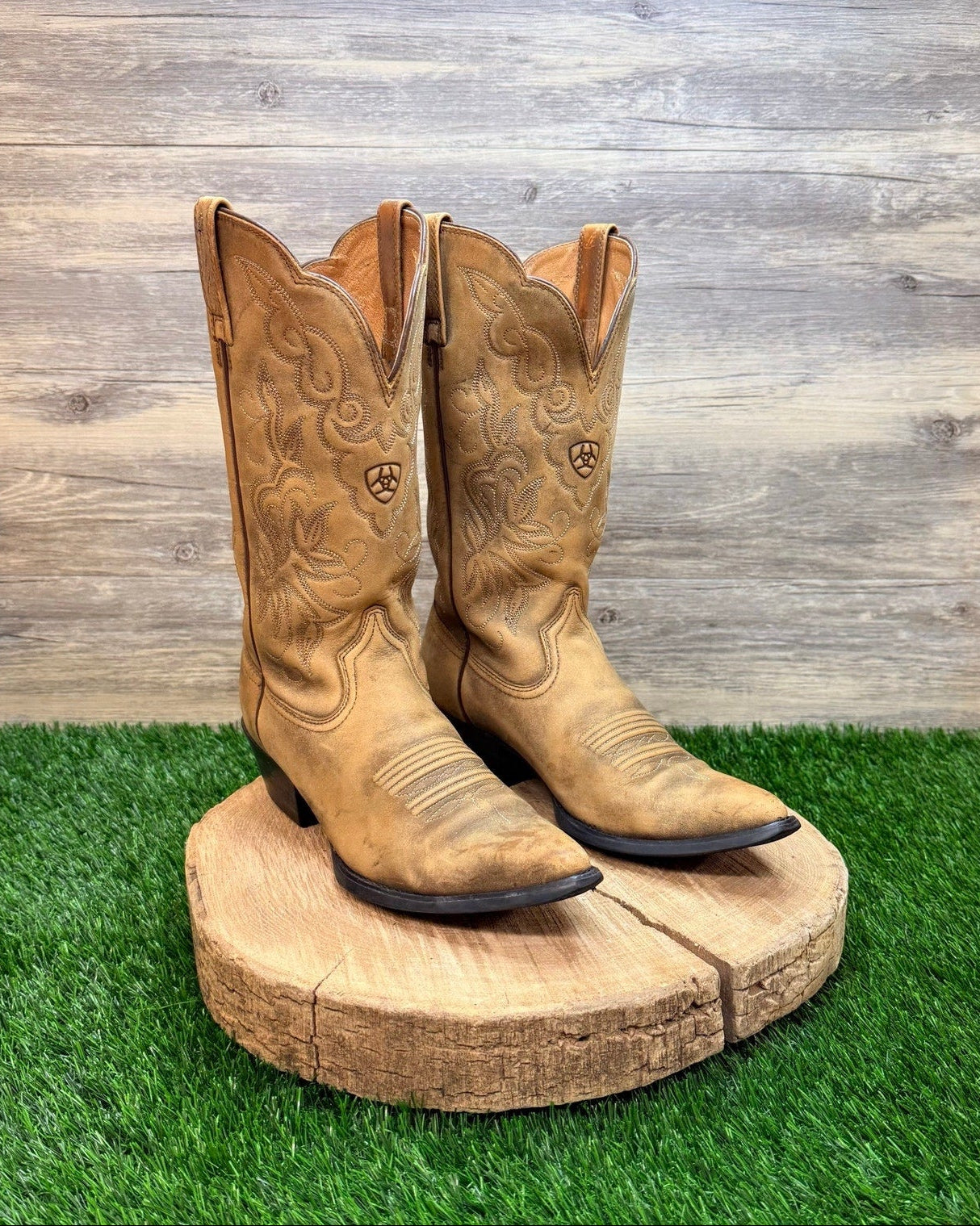 Ariat Women - Size 7B - Tan Boomer Leather Western Cowboy Boots 15729