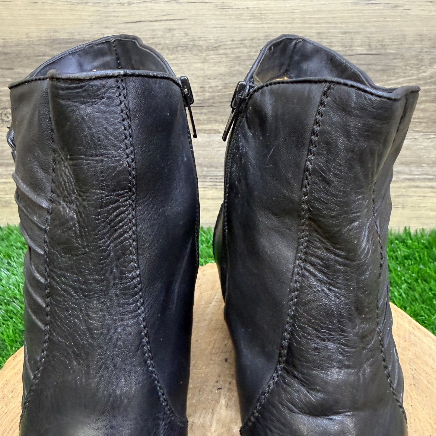Father & Son Women - Size 11 - Vintage Black Ankle Zipper Boots Style 11028