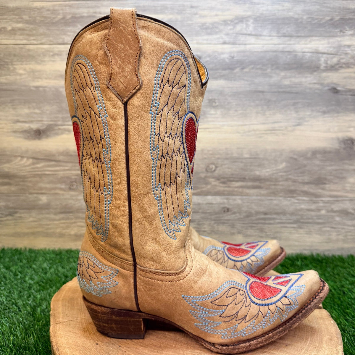 Corral Teen Youth / Women - Size 6 / Size 8 - Heart Wings Cowboy Boots A1031