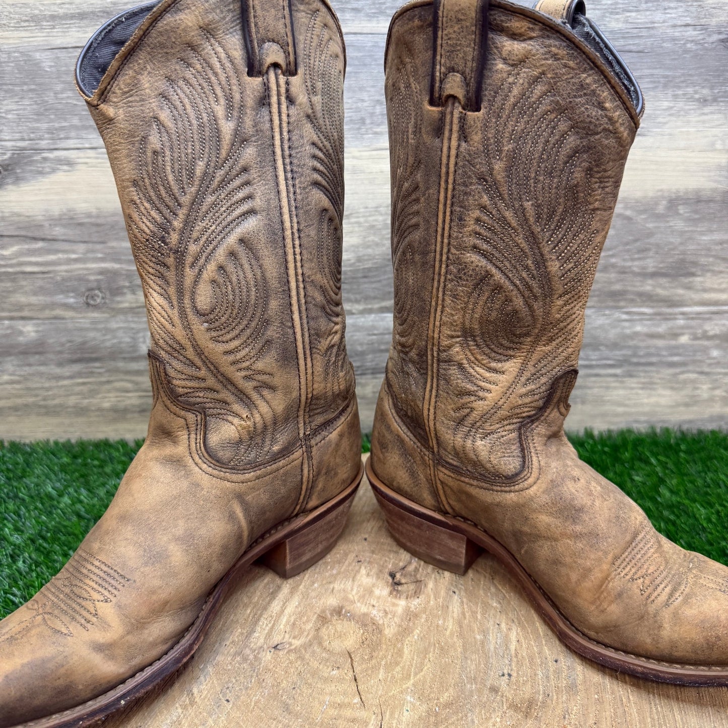 Abilene Women - Size 7.5M - Distressed Tan  Western Cowboy Style 9051