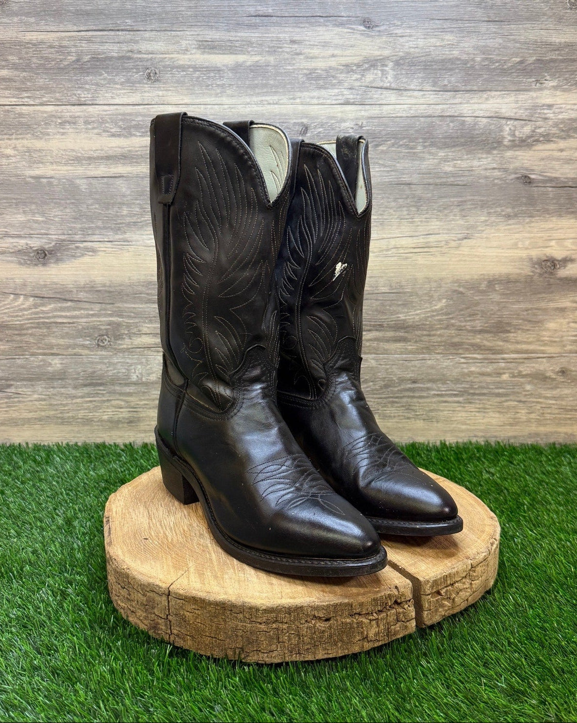 Durango Men - Size 9.5D - Vintage Black Western Cowboy Boots Style 18002