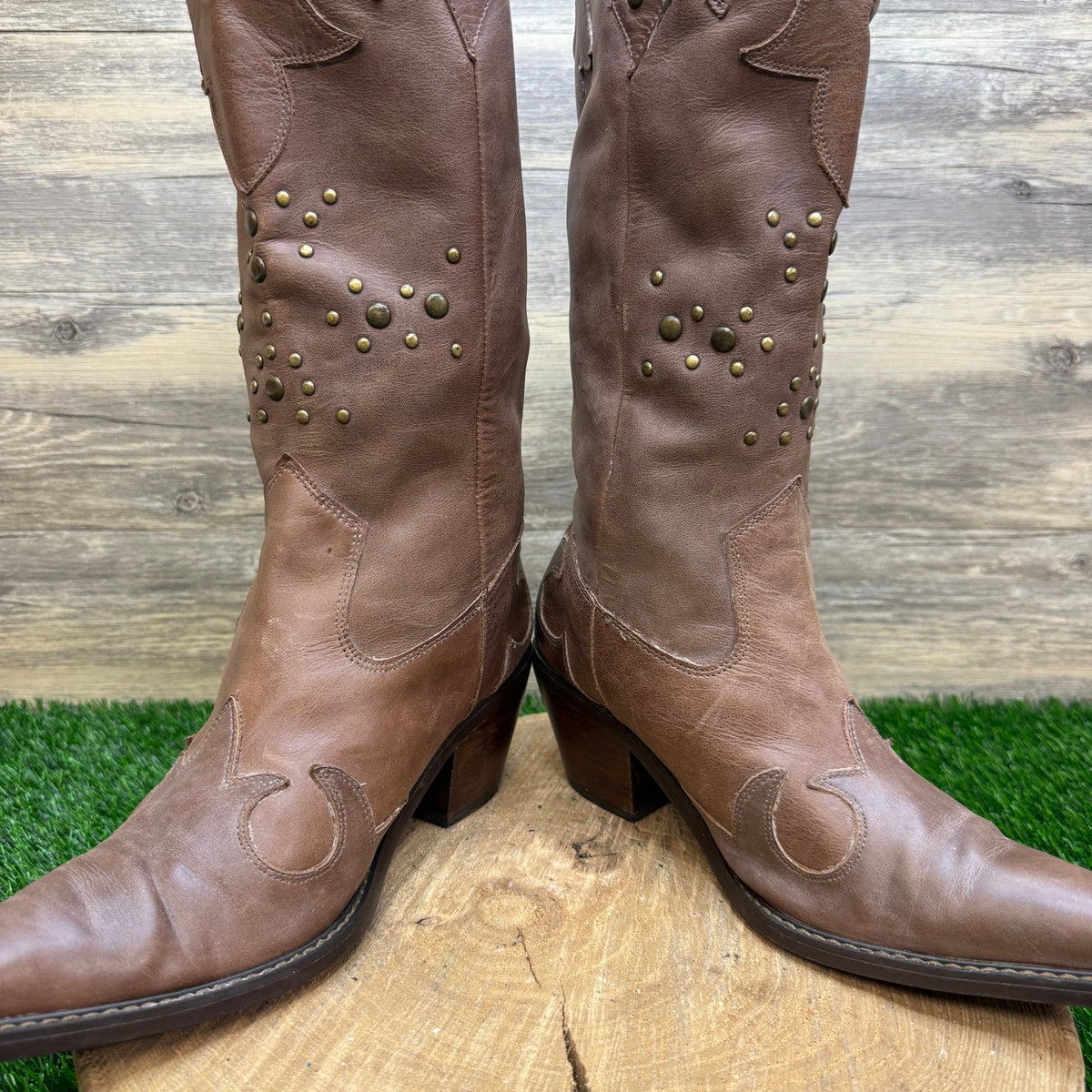 Nine West Women - Size 10M - Tan Studded Cowboy Boots Style Poulin