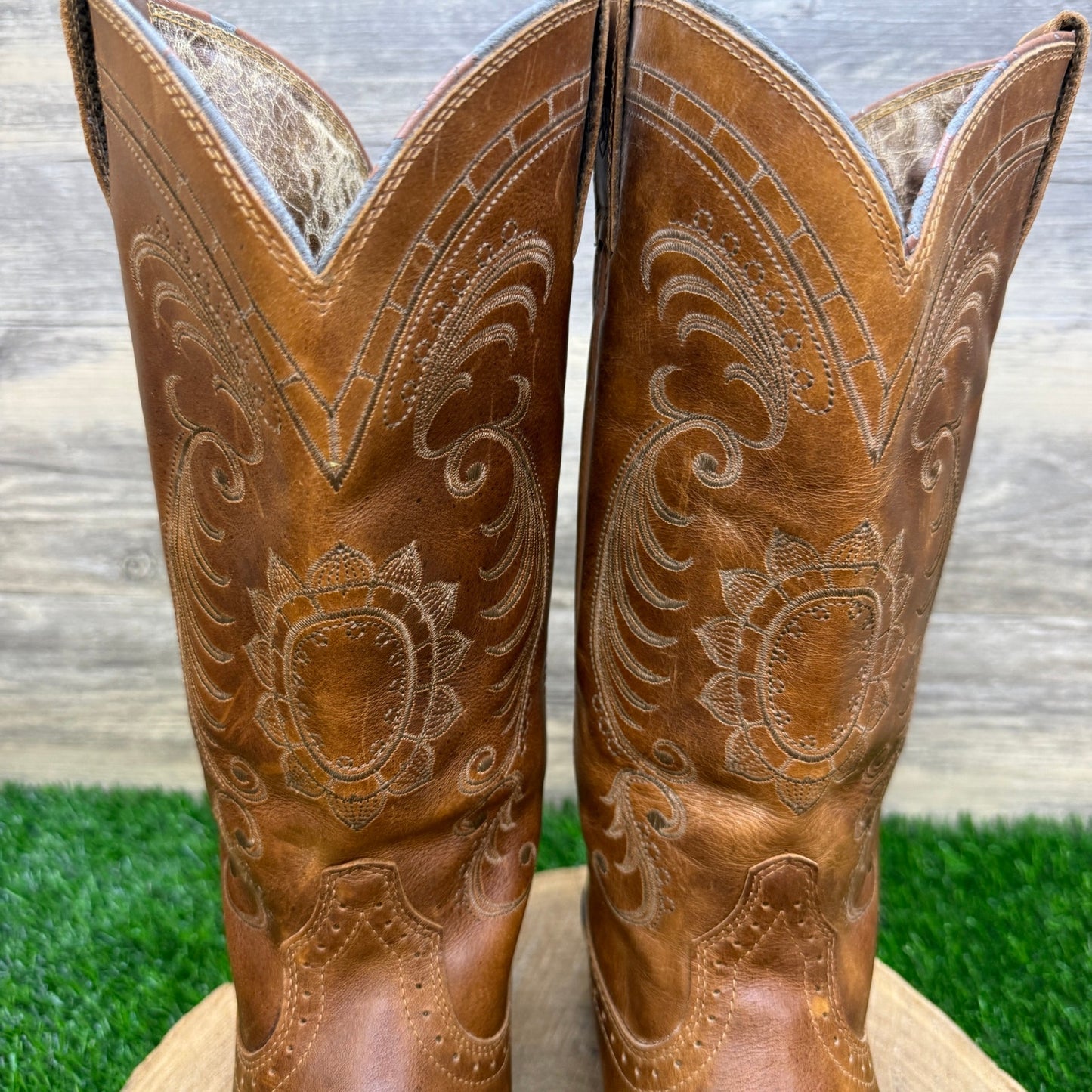 Ariat Women - Size 8B - Tan Scroll Western Cowboy Boots Style 10010971