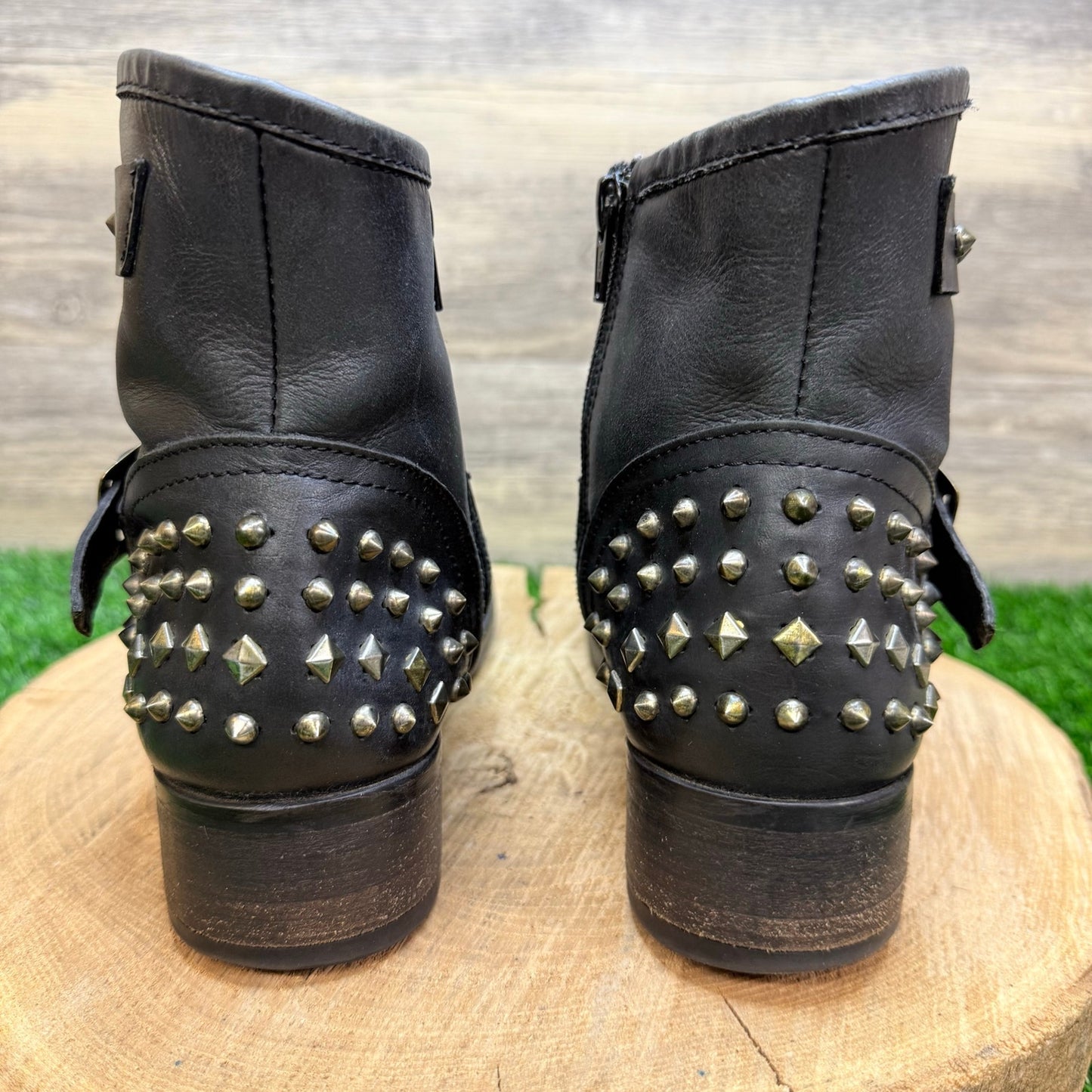Steve Madden Women - Size 8.5M Black Studded Ankle Boots 951