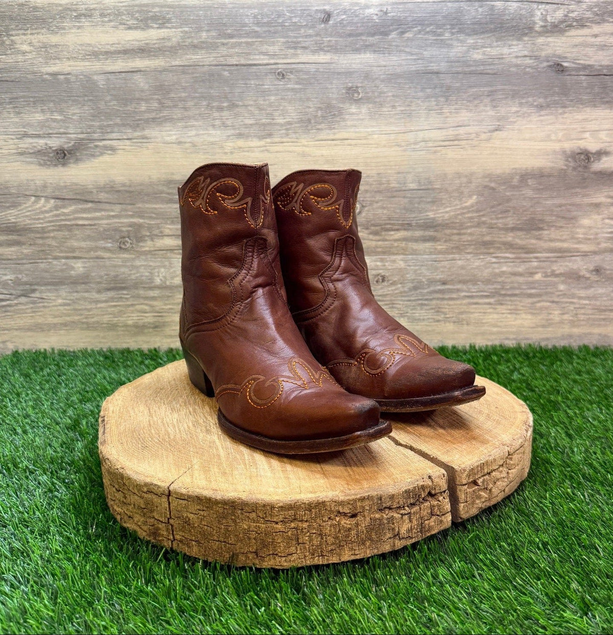 Lucchese Women - Size 7B - Brown/Orange Stitching Ankle Cowboy Boots M6019