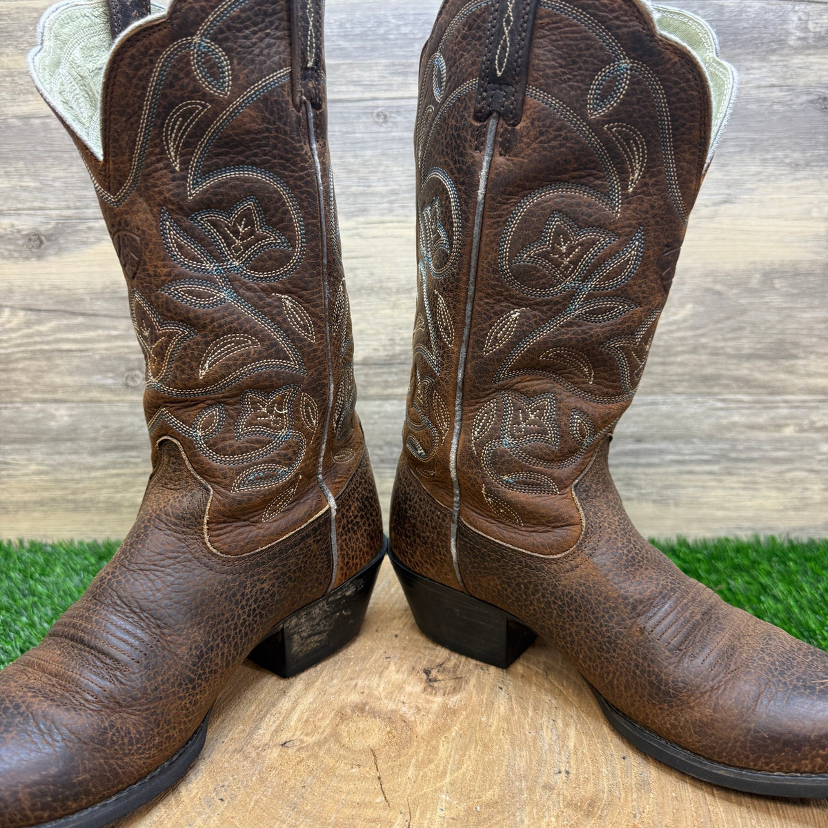Ariat Women - Size 6B - Brown Heritage Cowboy Boots Style 10001017