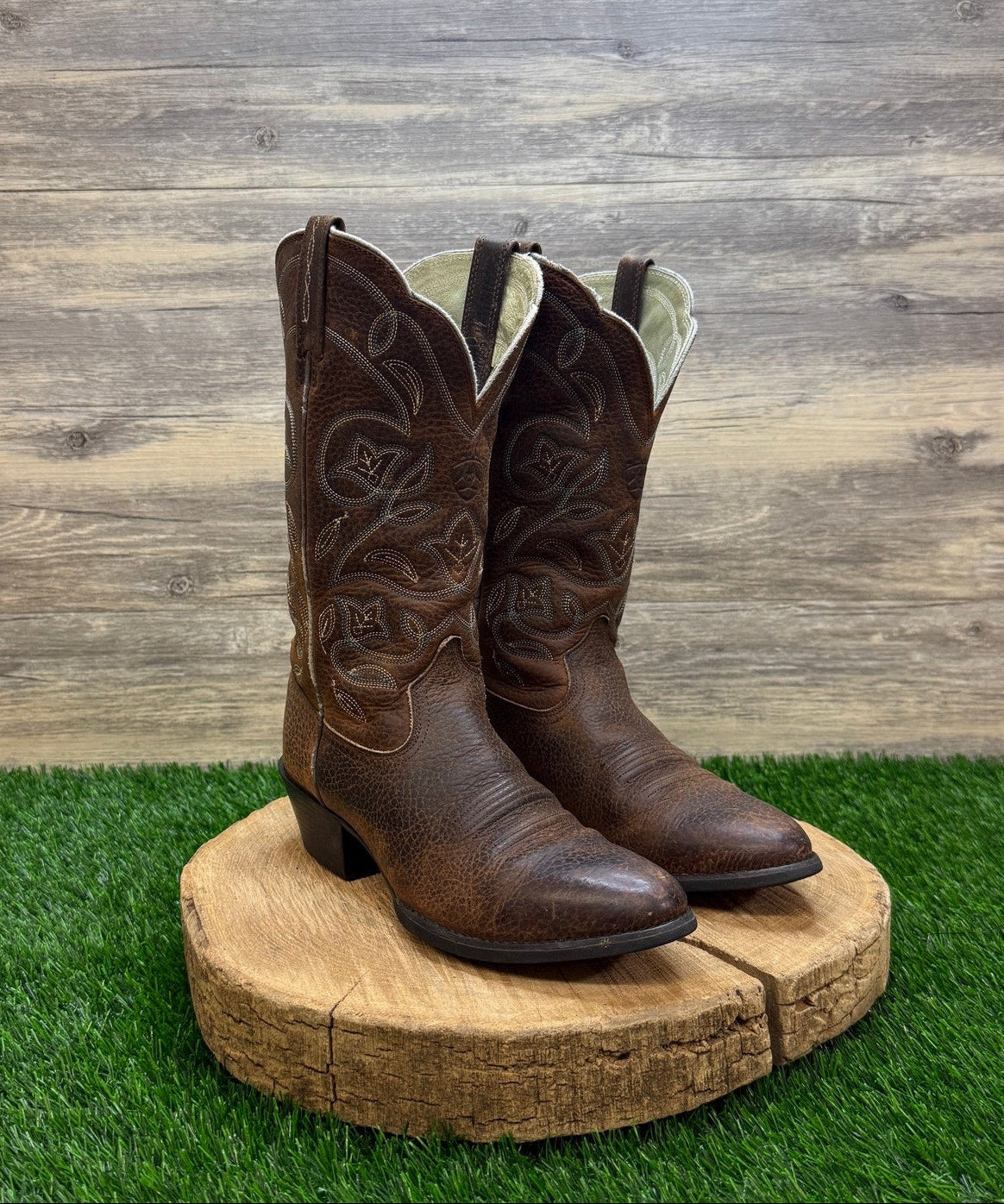 Ariat Women - Size 6B - Brown Heritage Cowboy Boots Style 10001017