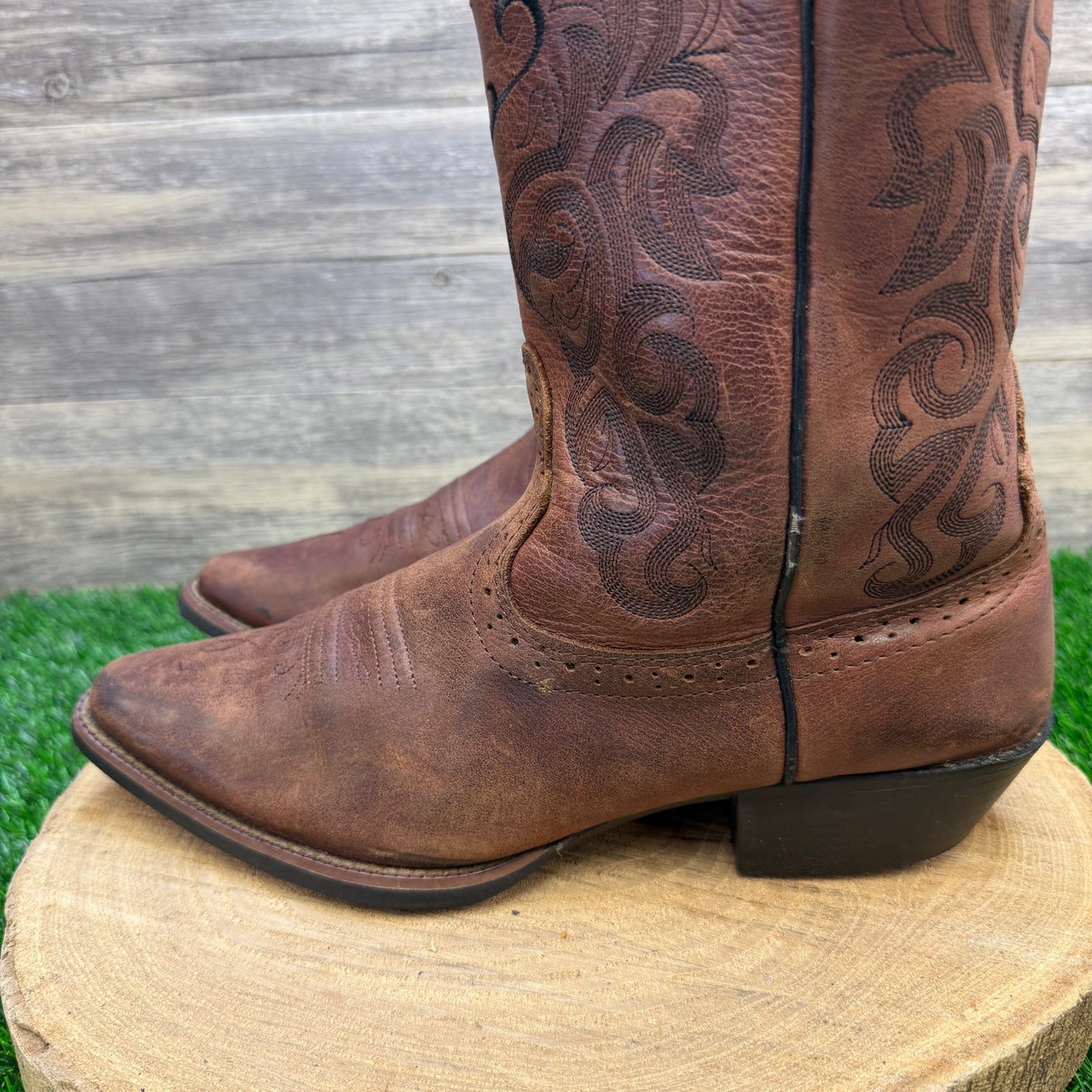 Justin Women - Size 9.5B - Brown Stampede Cowboy Boots Style L2559