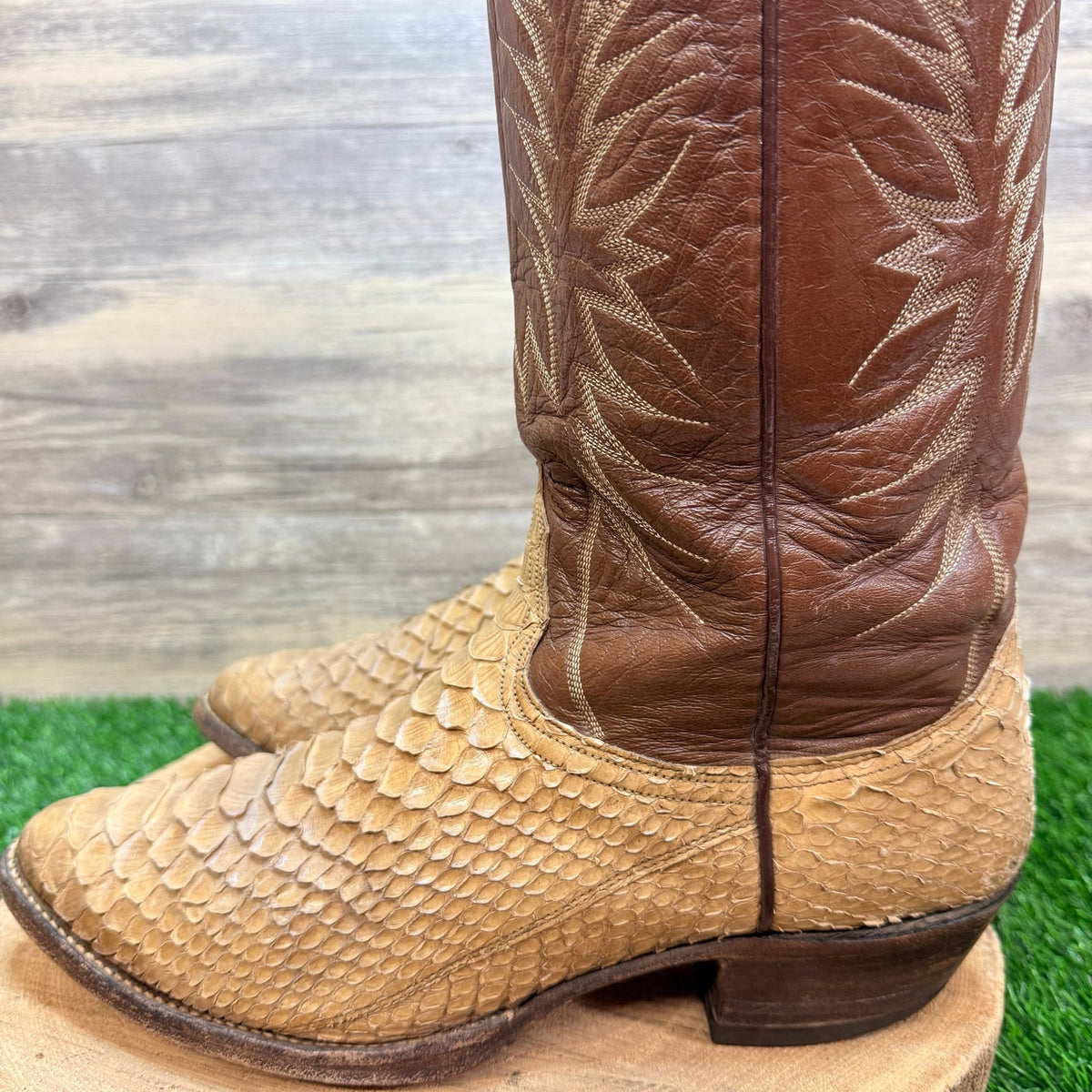 Nocona Men - Size 12B - Tan / Brown Python Snake Western Cowboy Boots 2717C