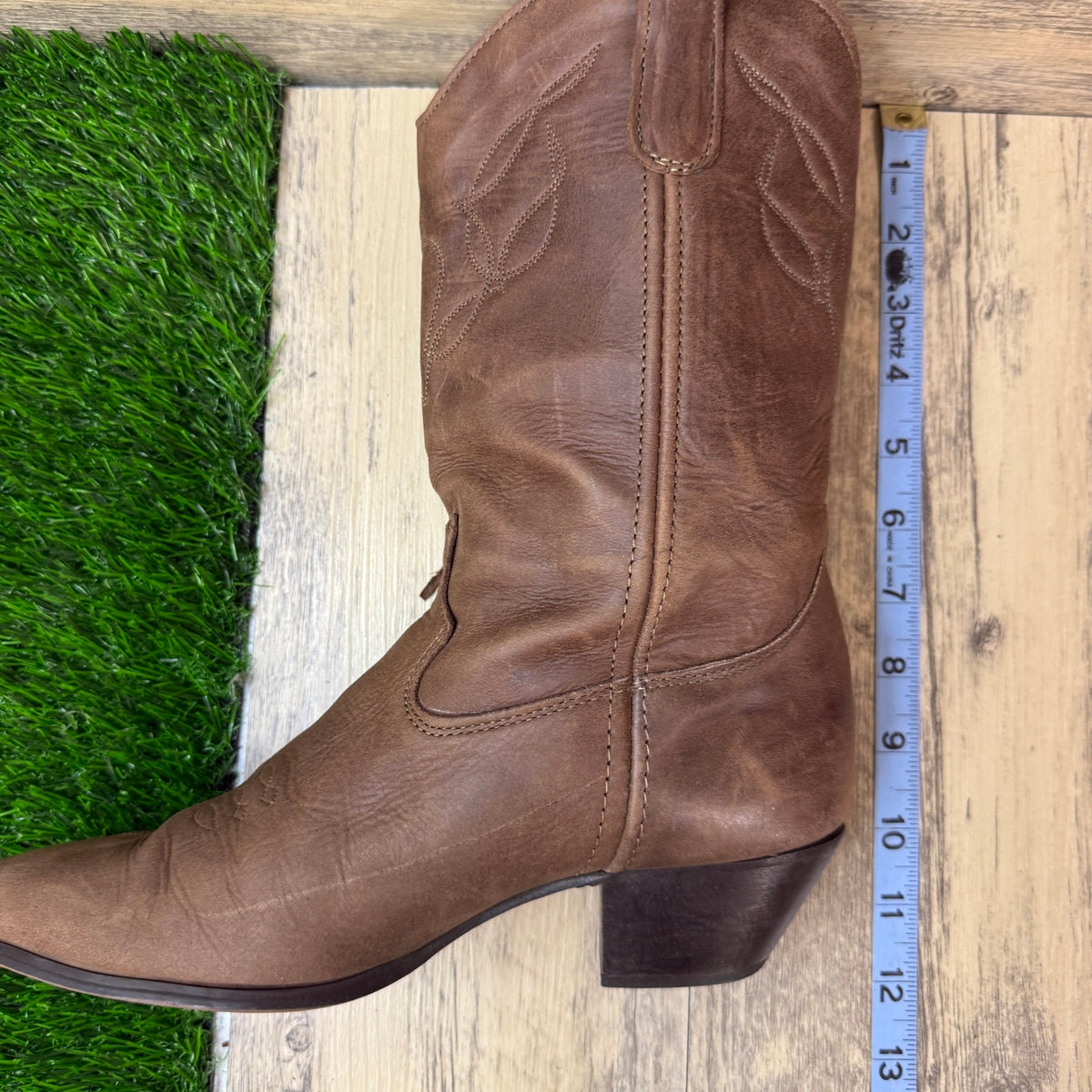 Laredo Women - Size 8M - Vintage Brown Fringe Western Cowboy Boots Style 16682