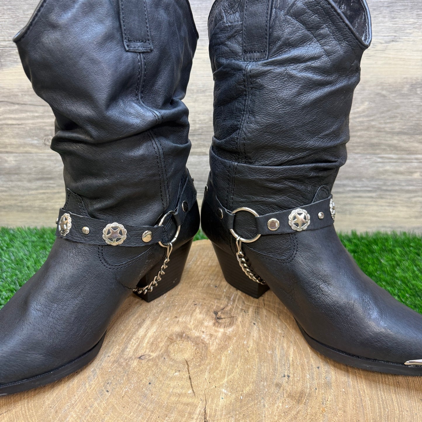 Dingo Women - Size 7.5M - Black Harness Ankle Cowboy Boots Style DI522