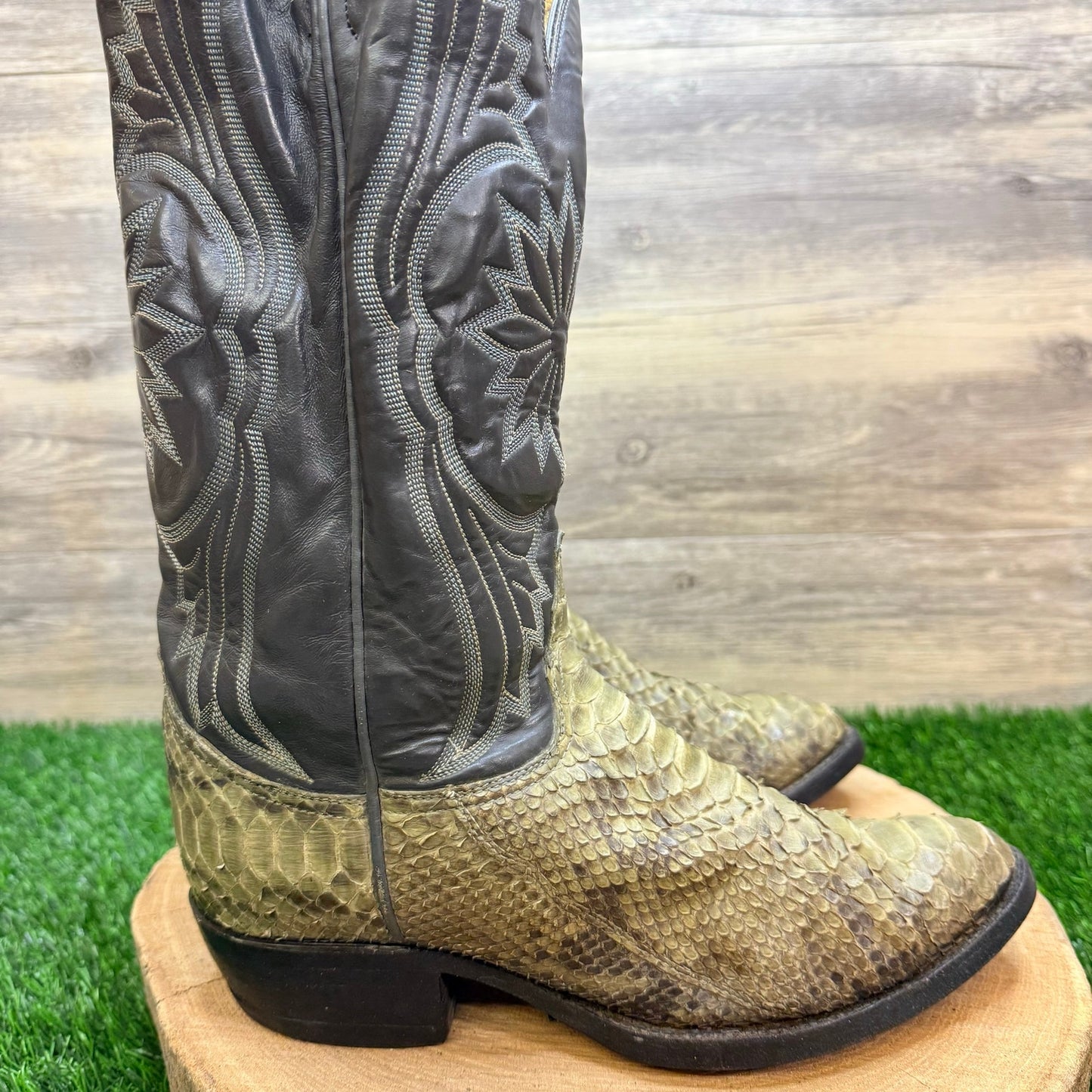 Tony Lama Men - Size 8D - Vintage Gray Snake Western Cowboy Boots 8702
