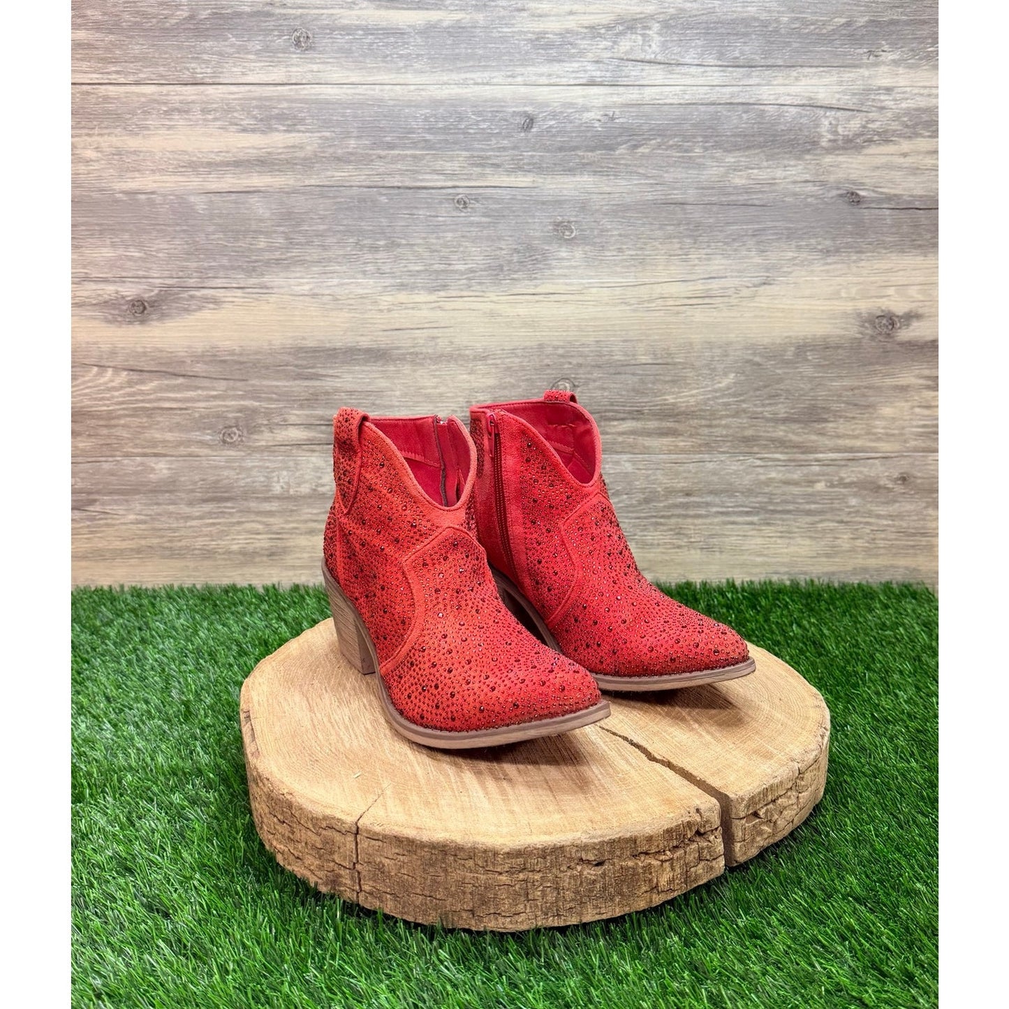 Pierre Dumas Women - Size 7 - Red Studded Faux Leather Leather Ankle Boots