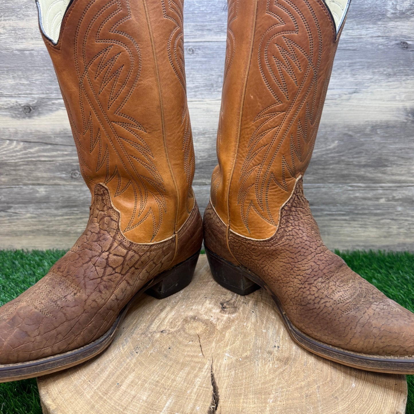 Wrangler Men - Size 8.5D - Vintage Tan Exotic Print Faux Leather Cowboy Boots