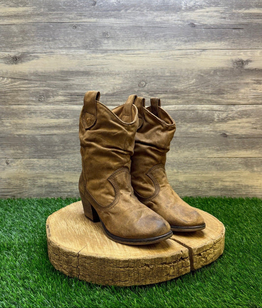 Rocket Dog Women - Size 7 - Brown Soft Faux Leather Boots Style C193