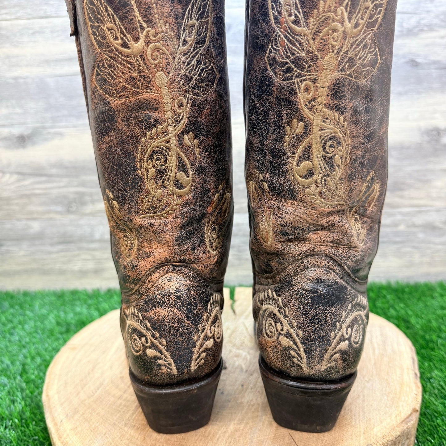 Circle G Women - Size 9M - Distr. Brown Dragonfly Snip Toe Cowboy Boots L5001