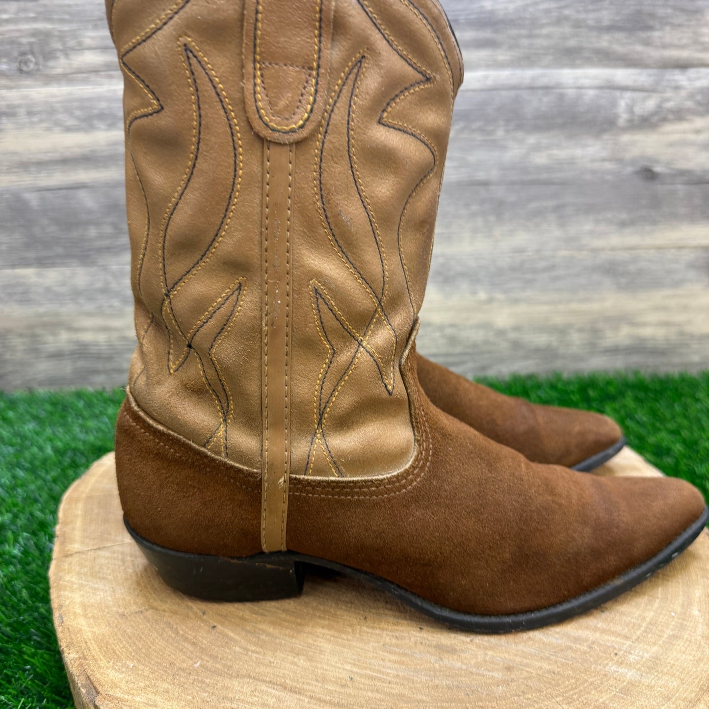 Unknown Youth - Size 5 - Vintage Tan Suede Cowboy Boots