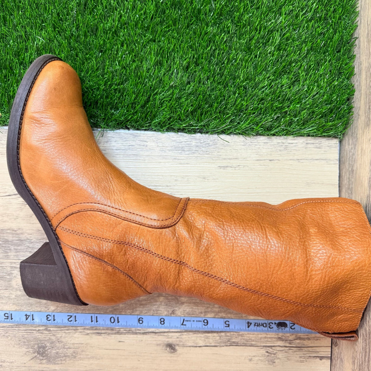 Unknown Women - Size 8.5M - Cognac Leather Zipper Boots 1221