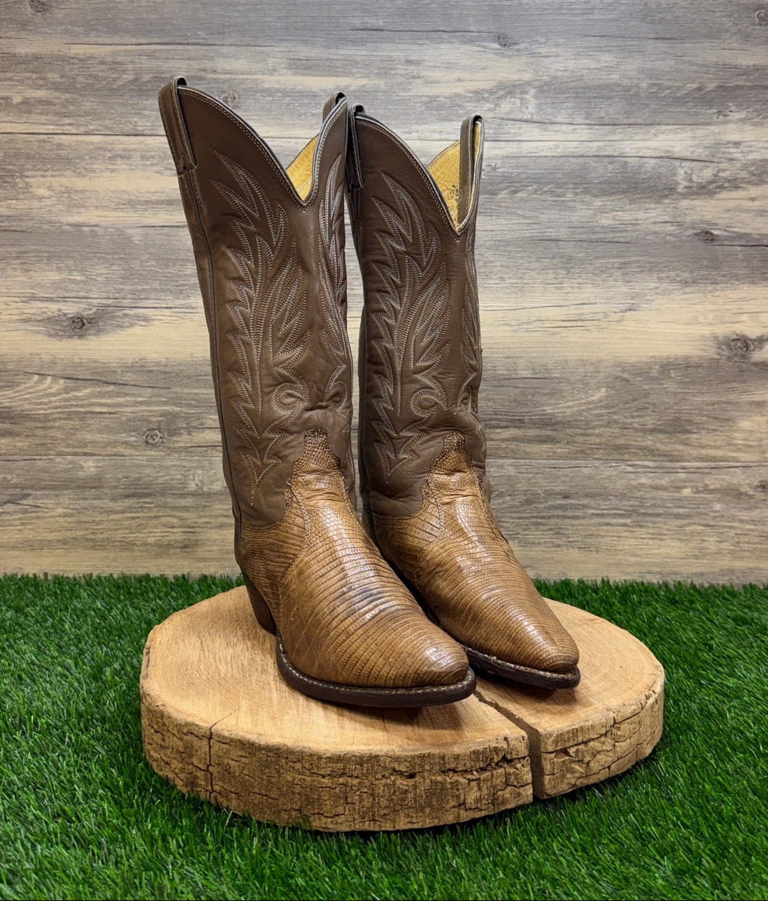 Justin Women - Size 7.5B - Vintage Tan Lizard Western Cowboy Boots Style L4701