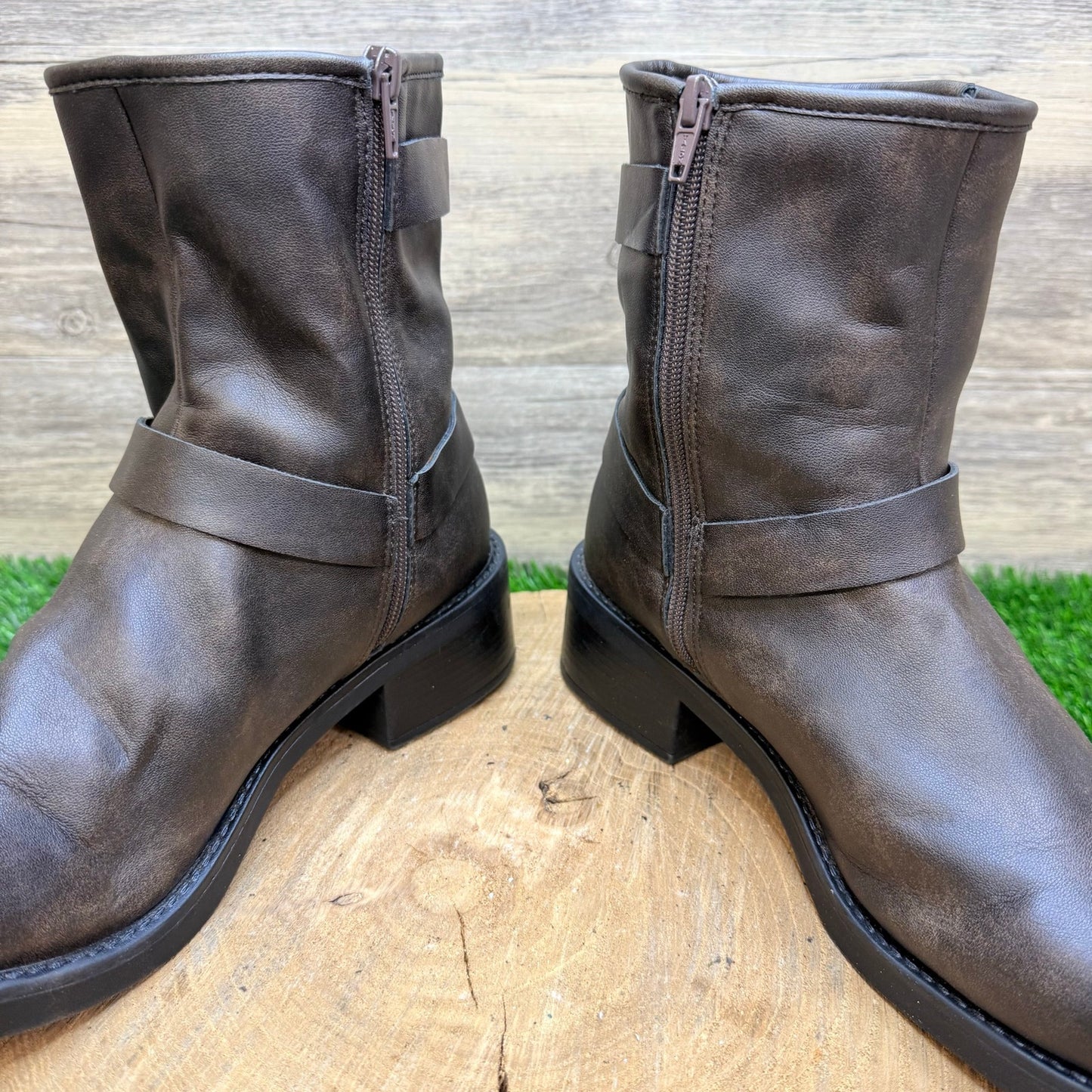 No Boundaries Women - Size 11 - Black Harness Ankle Harness Boots 54537
