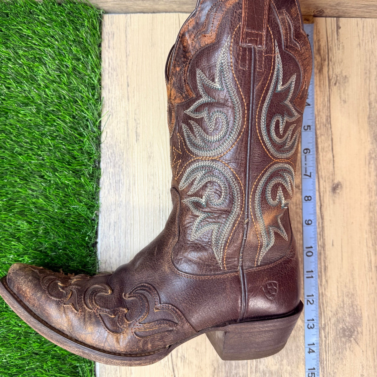 Ariat Women - Size 7.5B - Brown Snip Toe Cowboy Boots 10014090