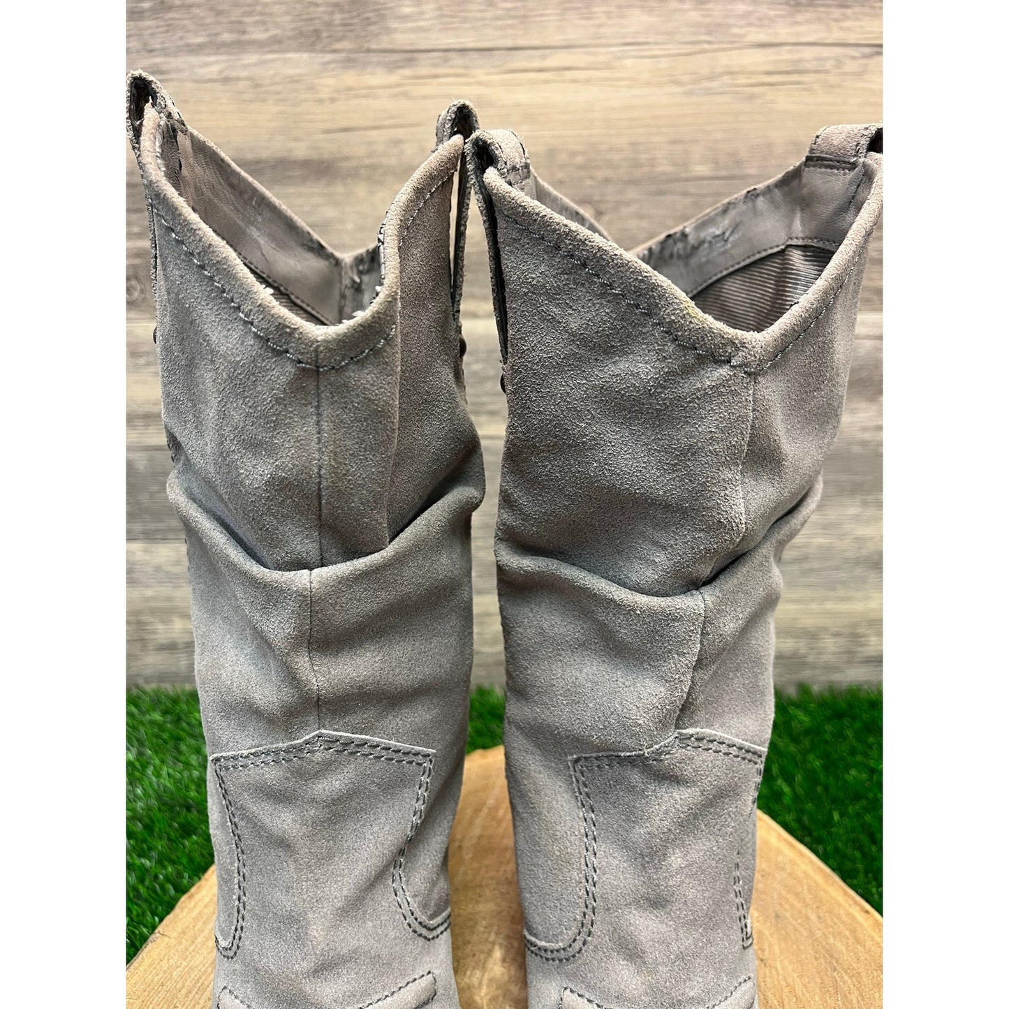 BCBG Women - Size 8B - Gray Suede Boots Style Holland