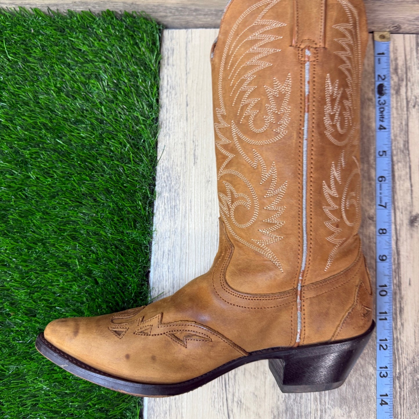Durango Women - Size 7.5M - Tan Flame Design Western Cowboy Boots Style RD5302
