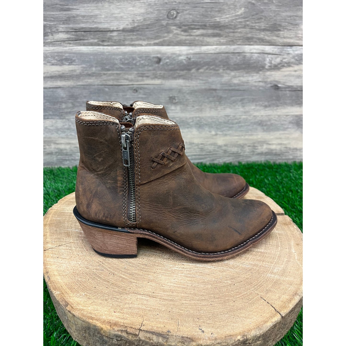 Old West Youth - Size 3D - Brown Ankle Boots Style CF8284