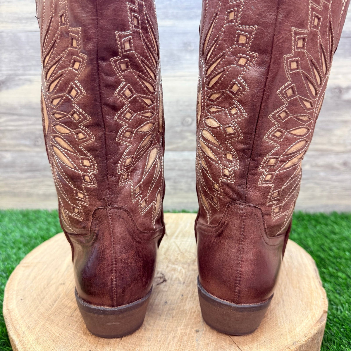 Coconuts Women - Size 7.5M - Brown / Tan Inlay Faux Leather Cowboy Boots Bandera