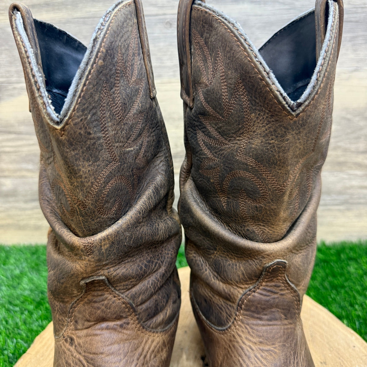 Dingo Women - Size 7M - Brown Slouch Toe Plate Western Cowboy Boots DI7542